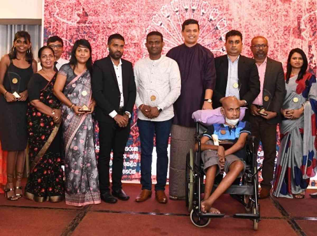 දුම්කොළ හා මධ්යසාර භාවිතය අවම කිරීමට දායකත්වය දැක්වු මාධ්යවේදීන් සම්මානයට පාත්රවේ