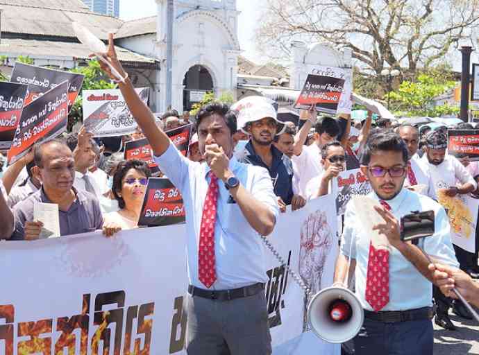 බදු සංශෝධන නොකළහොත් මාර්තු 01 වැඩවර්ජනයක් - සමිති නායකයෝ රජයට අනතුරු අඟවයි