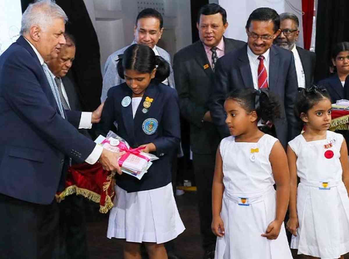 පාසල් සිසුන් විවිධ කණ්ඩායම්වල ප්රාණ ඇපකරුවන් බවට පත් කර ගැනීමට කිසිසේත් ඉඩ නොතබන බව ජනපති අවධාරණය කරයි