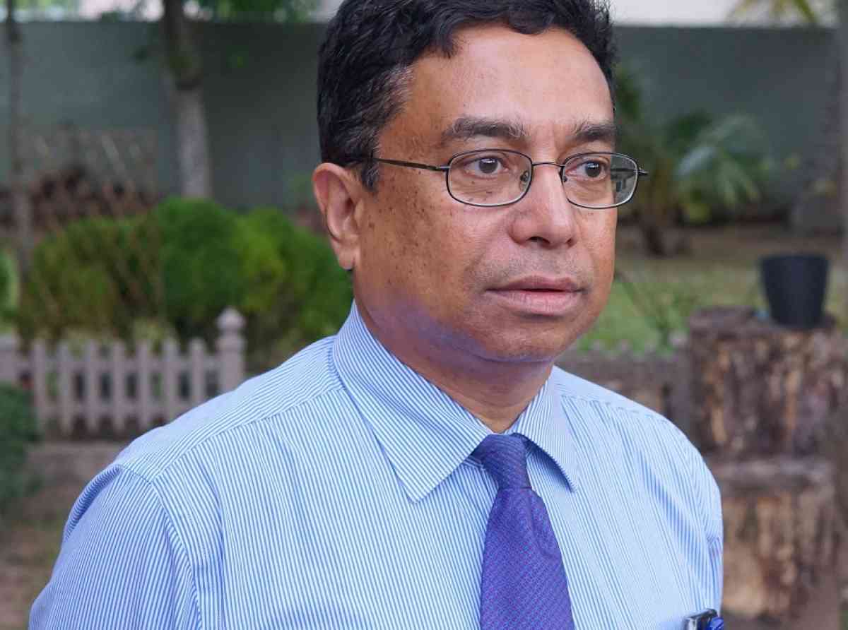 තත්ත්ව පාලනයෙන් තොරව ඖෂධ ගෙන්වීමට සම්බන්ධ සියල්ලන්ටම අපරාධ නඩු පවරා දඬුවම් දිය යුතුය - විශේෂඥ වෛද්ය අජිත් අමරසිංහ