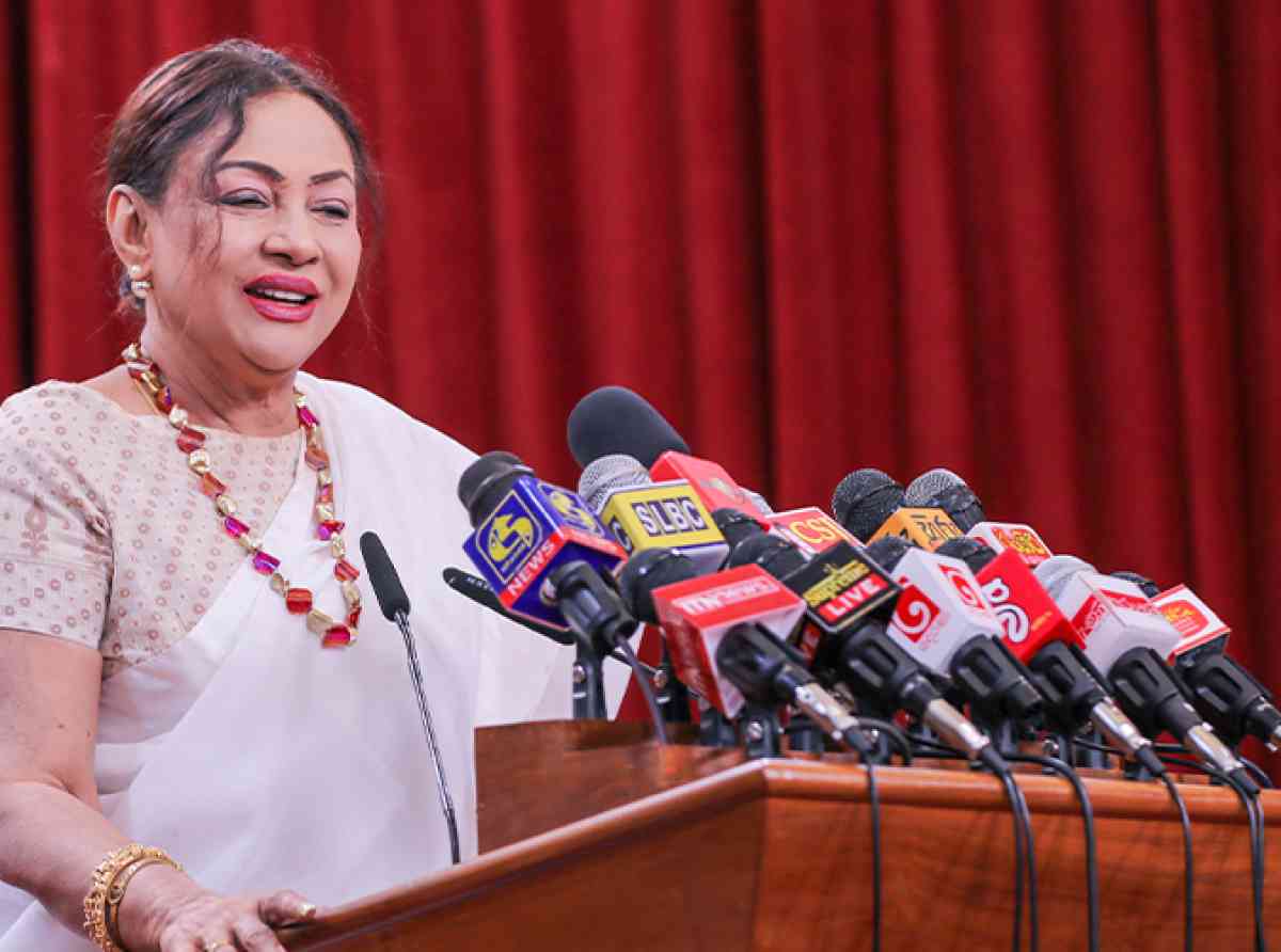 ස්ත්රී පුරුෂ සමාජභාවය මත පදනම් වූ හිංසනය වැළැක්වීම සදහා ඉතා වැදගත් වන පනත් 03ක් ගෙන ඒමට කටයුතු සූදානම් කර තිබෙනවා – රාජ්ය අමාත්ය ගීතා කුමාරසිංහ