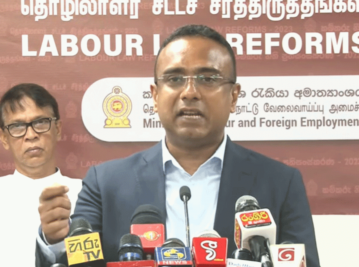 කාගෙන්වත් බැනුම් අහන්නේ නැතිව රැකියාව කිරීමට වැඩපිළිවෙලක් සකස්කරනවා - අමාත්ය මනූෂ නානායක්කාර
