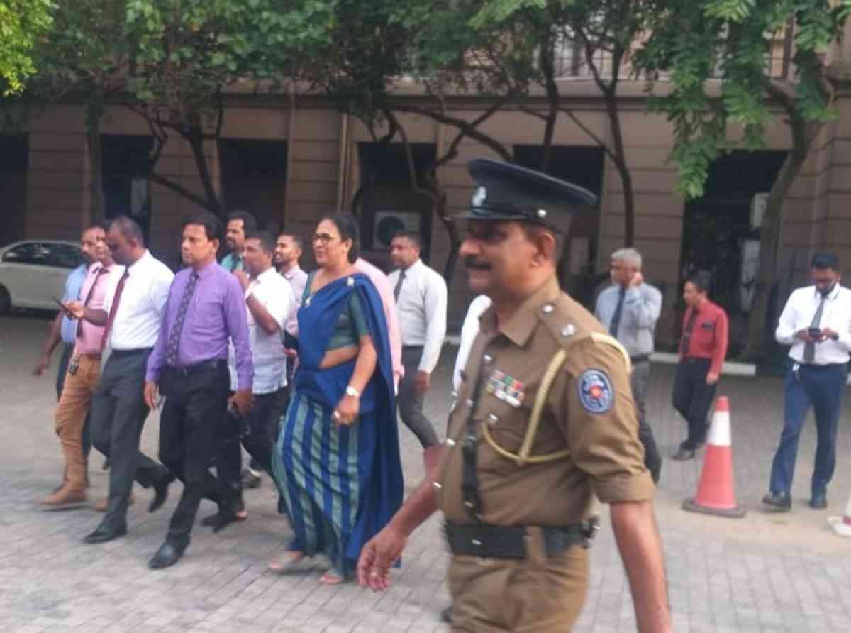 සාකච්ඡා සාර්ථකයි, වර්ජනය සතියකින් කල් යයි - සෞඛ්‍ය වෘත්තීය සමිති සන්ධානය