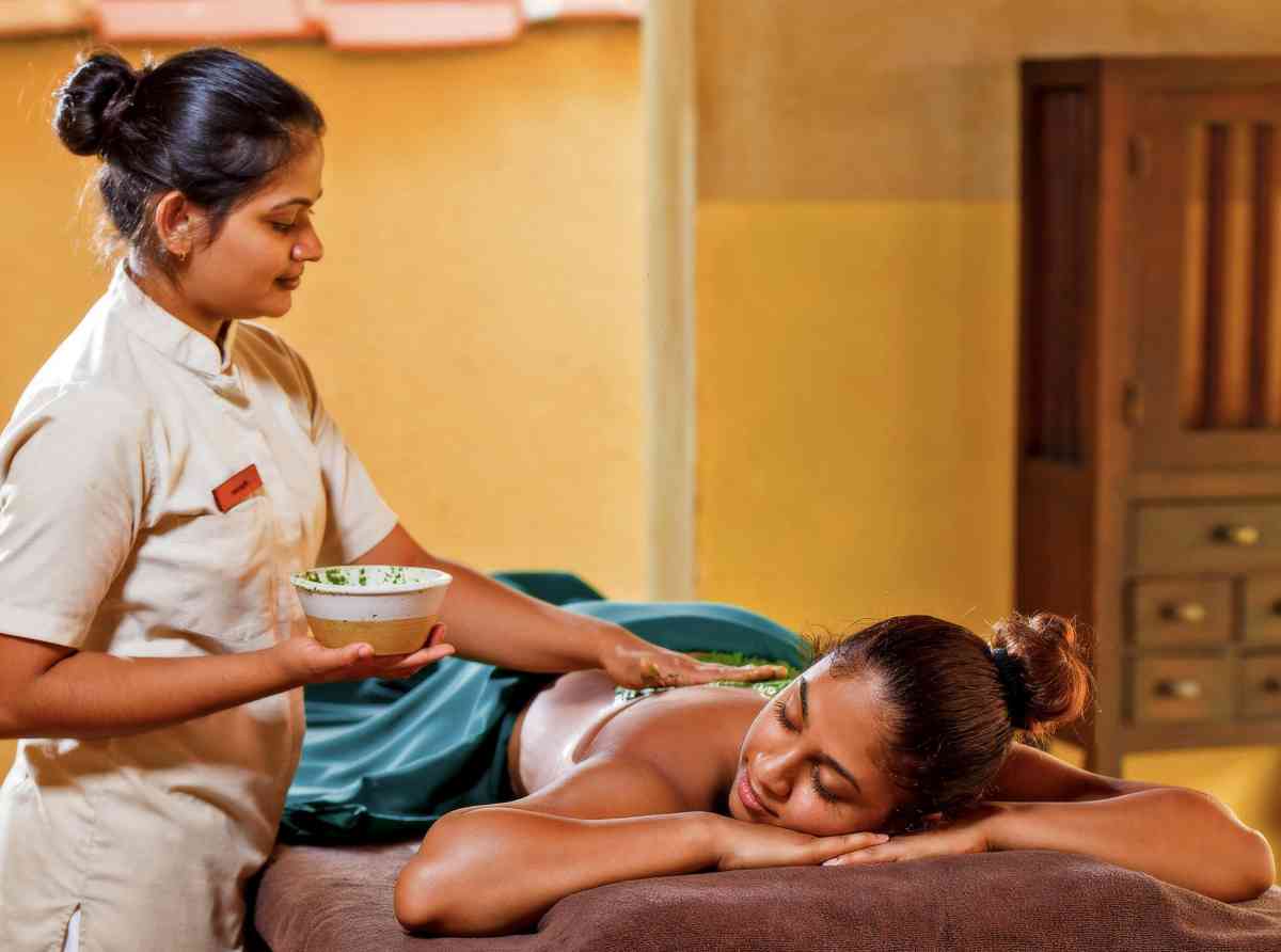 තෙරපිවරියෝ ද මනුෂ්යයෝ ය !