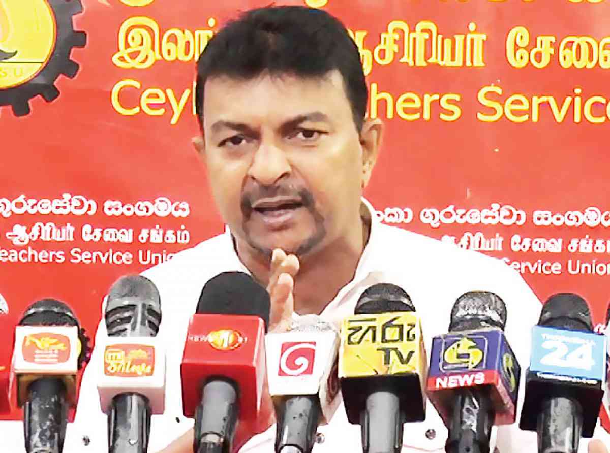 EPF ප්රතිලාභ ලබා ගැනීමට පවතින කොන්දේසි ඉදිරියේදී ලිහිල් කරනවා - කම්කරු නියෝජ්ය අමාත්ය මහින්ද ජයසිංහ