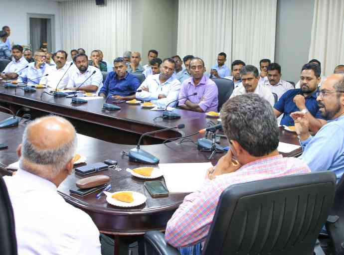 විදුලිබල පනත සම්බන්ධයෙන් වෘත්තීය සමිති හා බලශක්ති අමාත්‍යවරයා අතර තීරණාත්මක සාකච්ඡාවක්