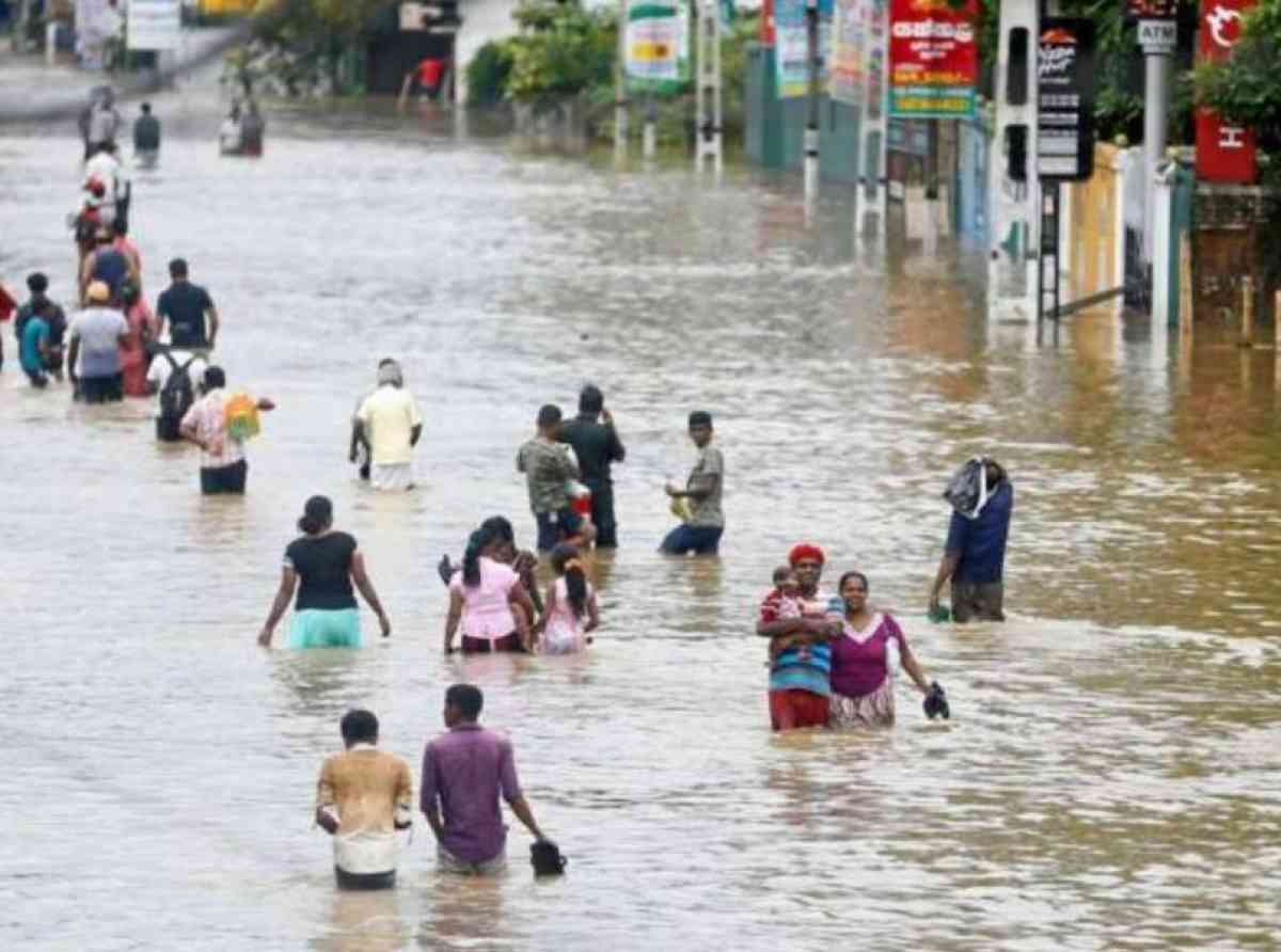 කාළගුණ තත්ත්වය සලකා පුද්ගලික අංශයේ සේවකයින්ටත් නිවාඩු ලබාදෙන ලෙස ජනාධිපතිගෙන් ඉල්ලයි