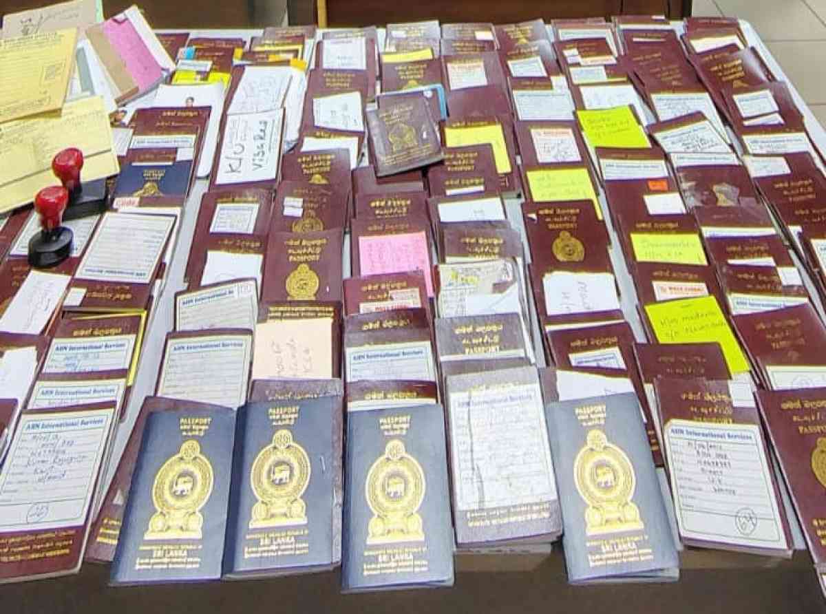 මිනිස් වෙළඳාමේ යෙදුණු කතක් පාස්පෝට් සමග කොටුවෙයි