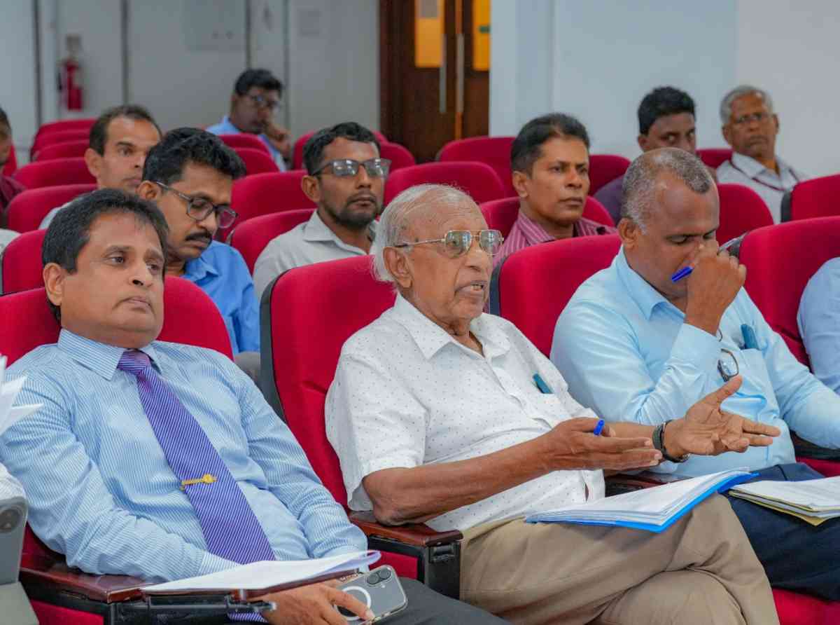 විදුලිබලේ ප්‍රශ්ණ විසඳීමට වෘත්තීය සමිති සමග  සාකච්ඡාවක්