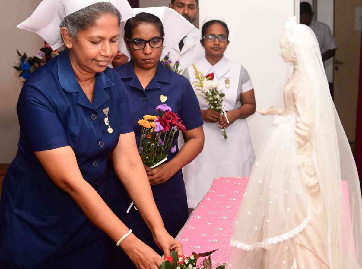 ෆ්ලොරන්ස් නයිටිංගේල් මැතිණිය ජාත්‍යන්තර හෙද දිනයේදී සමරනු ලබයි