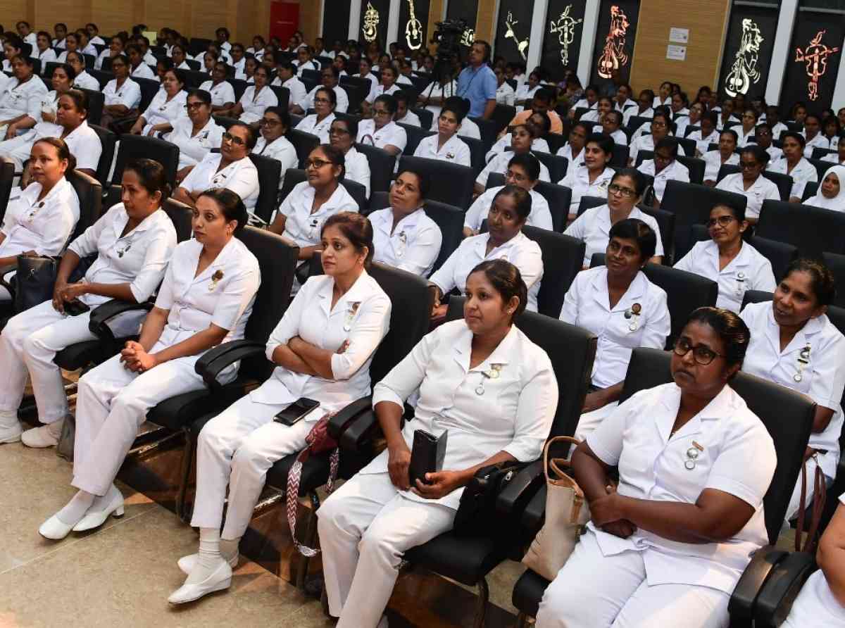 පරිපාලන පුහුණුව සාර්ථකව අවසන් කළ පවුල් සෞඛ්‍ය සේවා නිලධාරිනීන්ට සහතිකපත් ප්‍රදානය කෙරේ