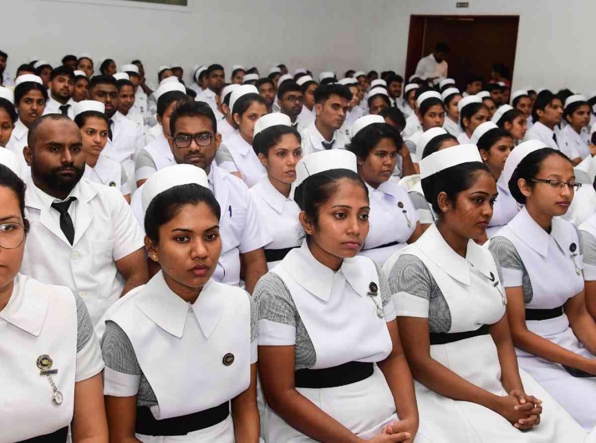 2025 - 2029 දක්වා වසර පහක තුළ දී හෙද සේවාවට අලුතින් 13600ක් බඳවා ගන්නවා - සෞඛ්‍ය හා ජනමාධ්‍ය අමාත්‍ය වෛද්‍ය නලින්ද ජයතිස්ස