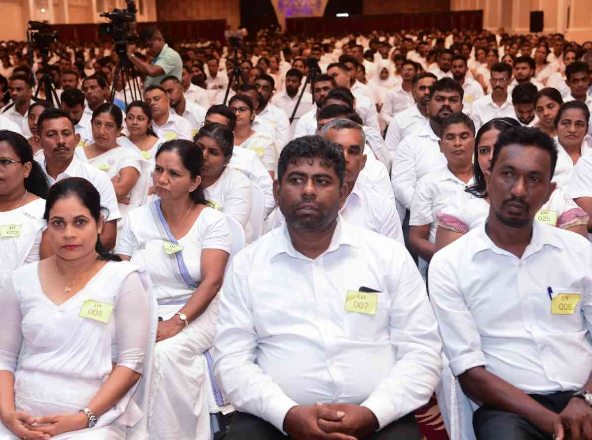 සෞඛ්‍ය සේවාවේ වෘත්තීන් සඳහා නව පත්වීම් 1,444ක් ප්‍රදානය කරයි